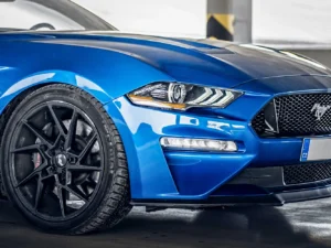 750 koní už na vás čeká: Mustang GT Supercharger na 15–50 min.