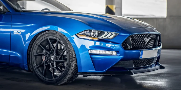 750 koní už na vás čeká: Mustang GT Supercharger na 15–50 min.
