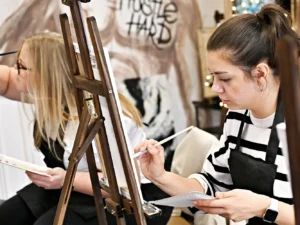 Tříhodinový workshop malování akrylem s možností použití plátkového zlata i stříbra vč. pomůcek