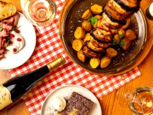 Tříchodové menu s hořícím masovým mečem i vinným párováním pro dva