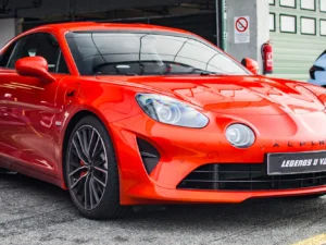 Řízení i spolujízda v Alpine A110 S na závodním okruhu