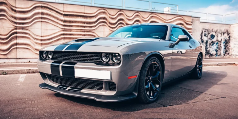 Zažijte pravou Ameriku s Dodge Challenger V8 HEMI: 20–50 min. jízdy i svezení se závodníkem