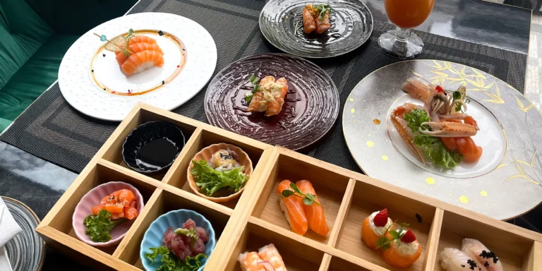 Asijské all you can eat výběrem z menu: oběd či večeře pro 1 i 2 osoby