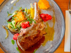 Salut Restaurant: voucher v hodnotě 600-1800 Kč na speciality české i mezinárodní kuchyně