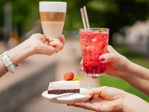 Dortík, káva a domácí limonáda dle výběru pro 1 nebo 2 osoby v Litomyšli