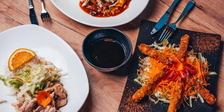 Voucher na 400 Kč do asijské restaurace Pho Viet: polévky, saláty, hlavní chody i dezerty