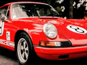 Jízda na závodním okruhu ve veteránu Porsche: 1 až 4 kola v Brně, Třinci, Mostě či na Slovensku