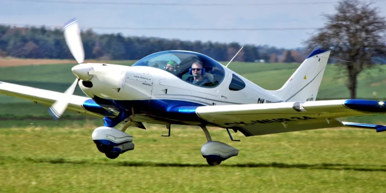 Pilotem na zkoušku: 30–45 min. letu v letadle Bristell nebo Tecnam pro 1 osobu