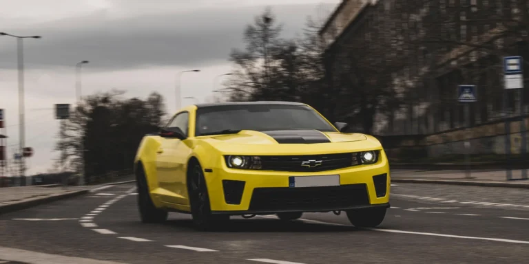 Superjízda v Chevroletu Camaro Bumblebee na 15–50 minut včetně paliva