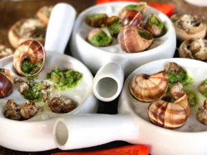 Degustační menu na šnečí farmě pro 2 osoby: 5 druhů přípravy a bagetka