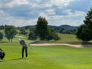 Individuální lekce golfu s Davidem Fárou pro začátečníky i pokročilé