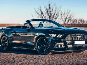 Parádní jízda: pronájem Fordu Mustang kabriolet na 24 hodin nebo rovnou celý víkend