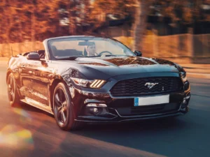 Parádní jízda: pronájem Fordu Mustang kabriolet na 24 hodin nebo rovnou celý víkend