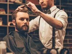 Stříhání vlasů, úprava vousů i full servis v barbershopu od Džestra