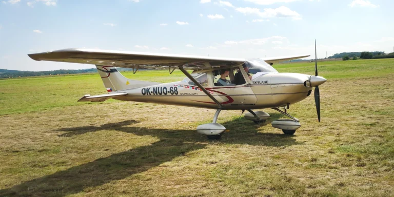 Vzhůru do oblak: 20 až 60 minut pilotem na zkoušku