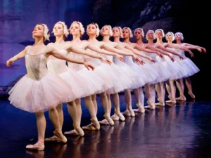 Vstupenky na září až leden na baletní představení Labutí jezero v divadle Broadway