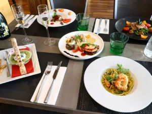 Italské menu pro dva: krevety, cuketové cappuccino, telecí panenka i tiramisu