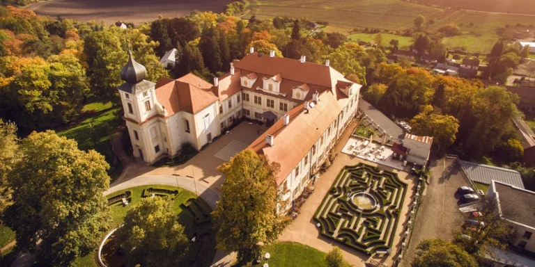 Čokoládová prohlídka zámku Loučeň a vstup do labyrintária pro děti i dospělé
