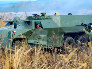2 hodiny paintballu na vojenské základně Benešov u Prahy pro 1–4 osoby
