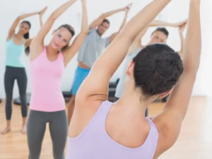 Zpevněné tělo i lepší spánek: 1 až 5 skupinových lekcí pilates na 45 minut