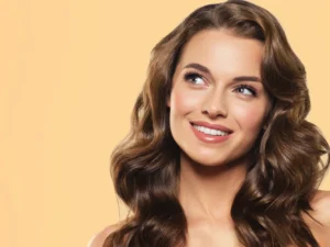 Profesionální péče o vlasy v centru Prahy: střih, barvení, brazilský keratin i laminace pro hloubkovou regeneraci