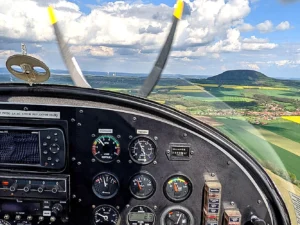 Zážitkový let nad Českým středohořím v letadle Eurostar či Skylane: 20-60 min.