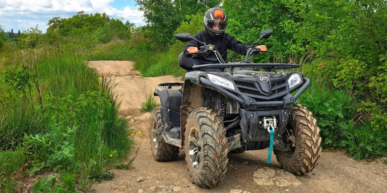 Offroad zážitek na čtyřkolkách pro děti i dospělé na 60 min.