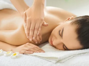 Čtyřruční masáž na 60-90 minut: zdravotní nebo relaxační