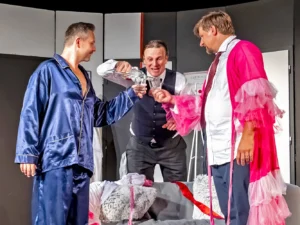 Vstupenka na divadelní představení Stará láska nerezaví