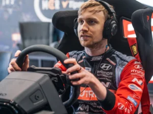 Zábava ve Vodafone PLAYzone Areně: závodní simulátor, virtuální realita i soukromá herní místnost pro 5 osob