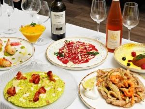 3chodové menu pro dva i vinné párování: hovězí carpaccio, krevety i sorbet