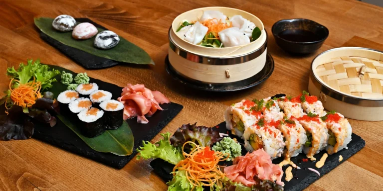 Sushi set s domácí limonádou či dezertem a proseccem pro 2 osoby