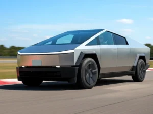 Řidičem či spolujezdcem ve voze Tesla Cybertruck: 1 až 3 kola s instruktorem