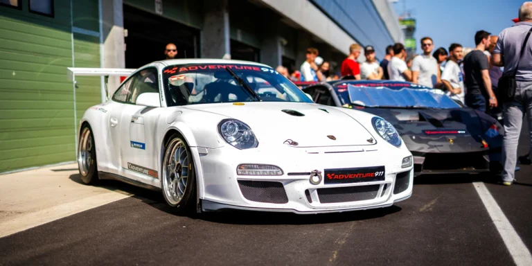 Spolujízda v závodní speciálu Porsche 997.2 GT3 Super Cup na závodním okruhu v Brně či Mostě: 1–3 kola