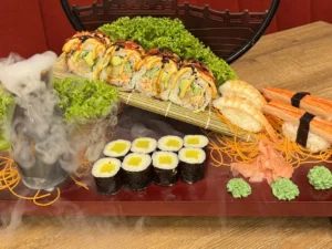 Sushi sety s tuňákem, avokádem i kaviárem či úhořem a krabem: 16–73 ks