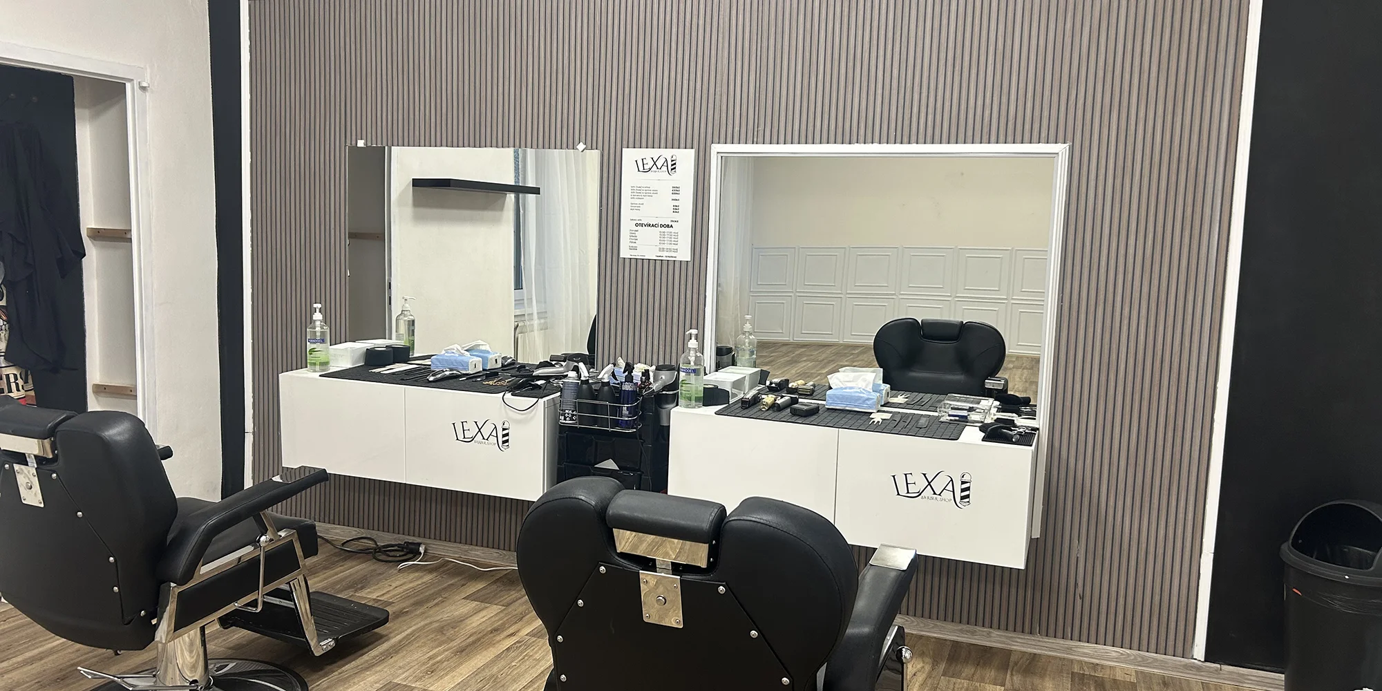 Pánský střih i úprava vousů, barvení či ornament v ostravském barbershopu - Obrázek 2
