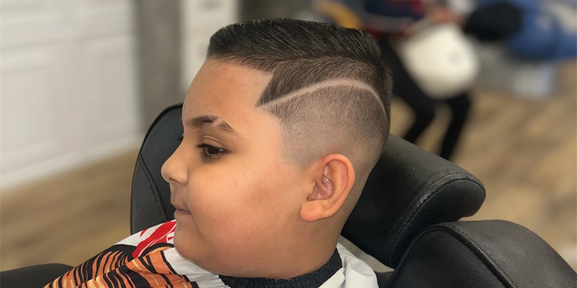 Pánský střih i úprava vousů, barvení či ornament v ostravském barbershopu - Obrázek 4