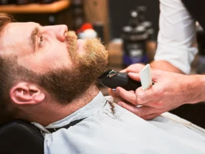 Barber péče v centru Brna: úprava vousů, střih i kompletní balíček