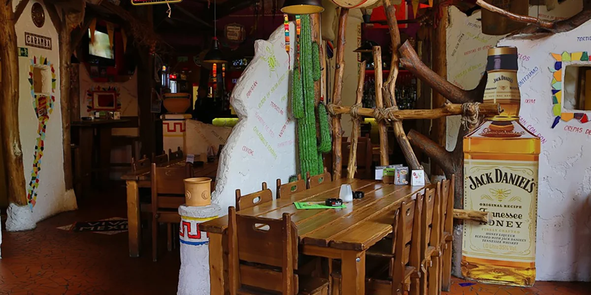 Tříchodové menu v mexické restauraci: polévka, plato specialit dle výběru a dezert pro 2 osoby - Obrázek 5
