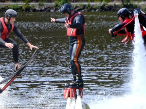 Ulítněte si nad vodní hladinou: Flyboard, Jetpack či Hoverboard podle výběru pro 1–2 osoby