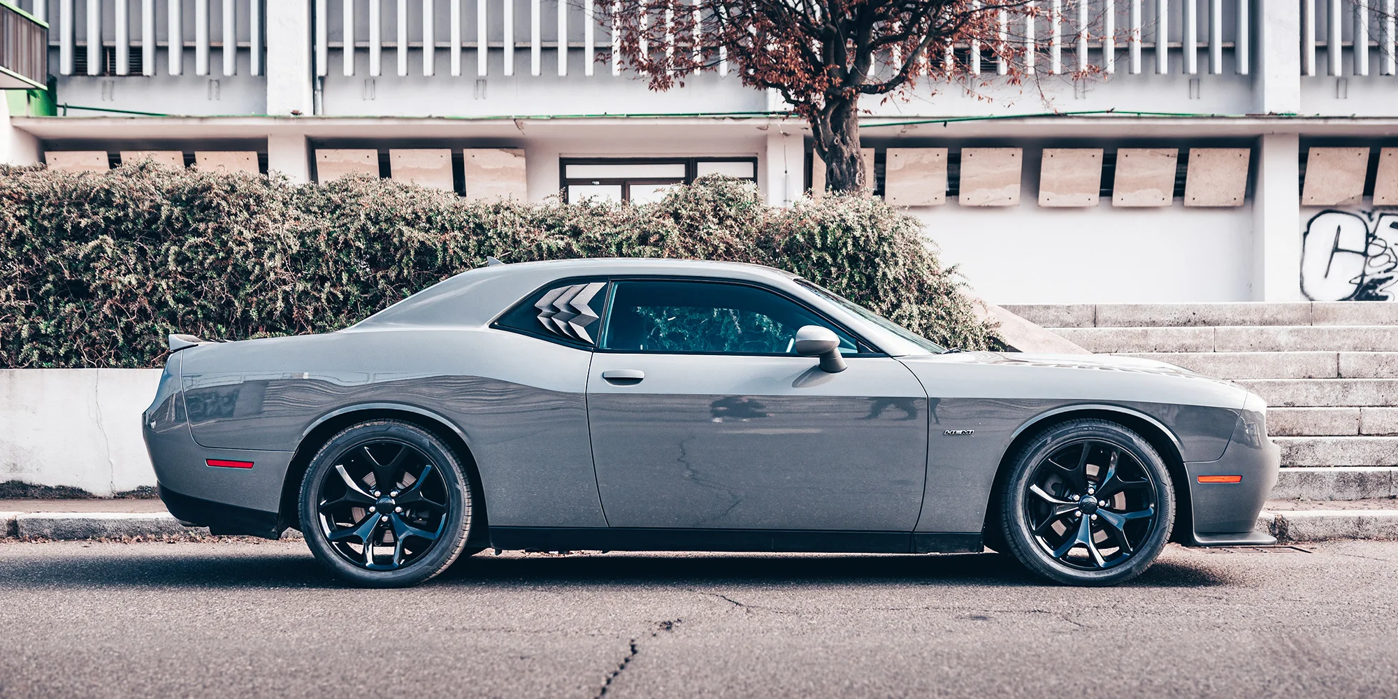 Pronájem Dodge Challenger V8 HEMI bez instruktora: 24 hodin, celý i prodloužený víkend - Obrázek 2