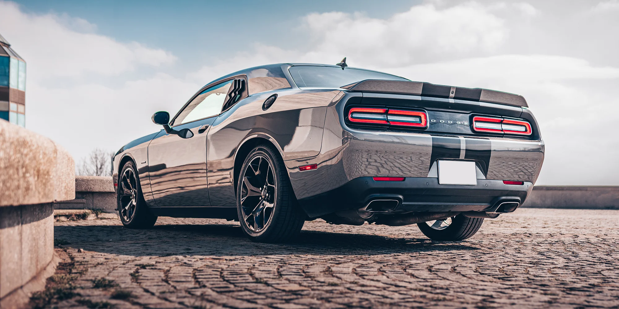 Pronájem Dodge Challenger V8 HEMI bez instruktora: 24 hodin, celý i prodloužený víkend - Obrázek 3