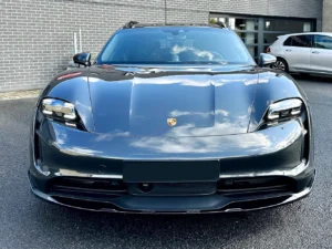 Elektrické Porsche Taycan Cross Turismo 4s: spolujízda i řízení