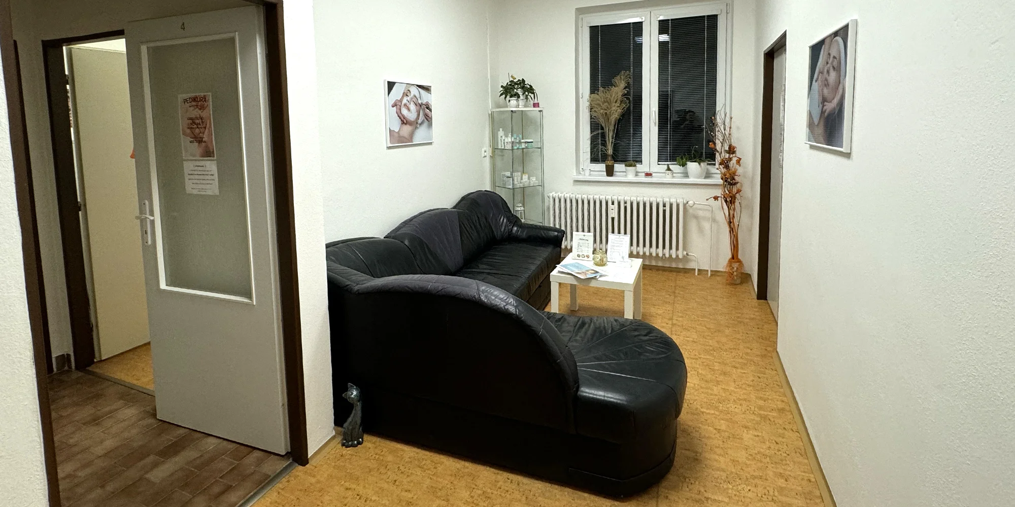 Mokrá pedikúra s možností reflexní masáže luxusními oleji - Obrázek 3