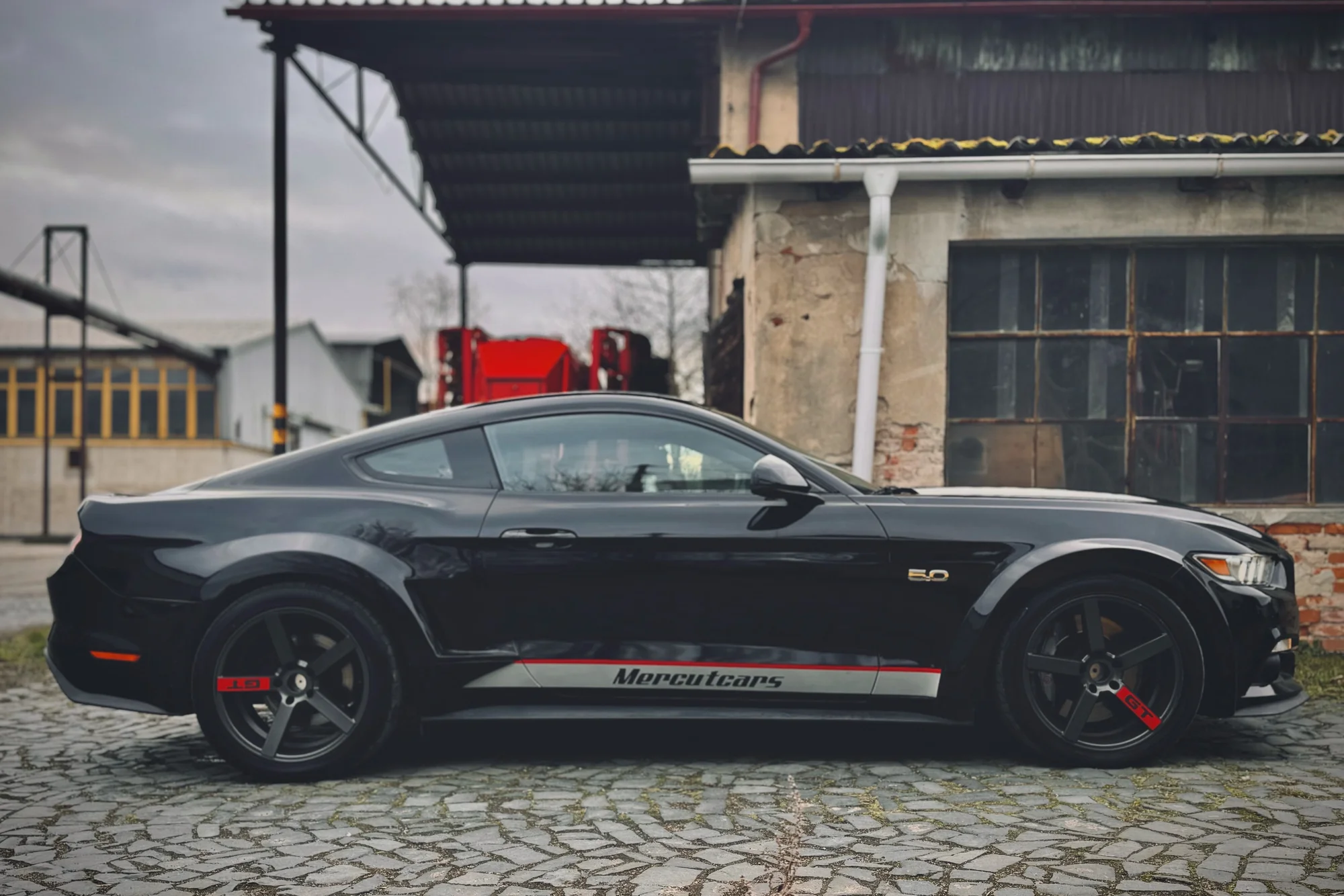 Jízda snů ve Fordu Mustang GT: 45 minut až 24 hodin, bez instruktora, spolujezdec zdarma - Obrázek 2