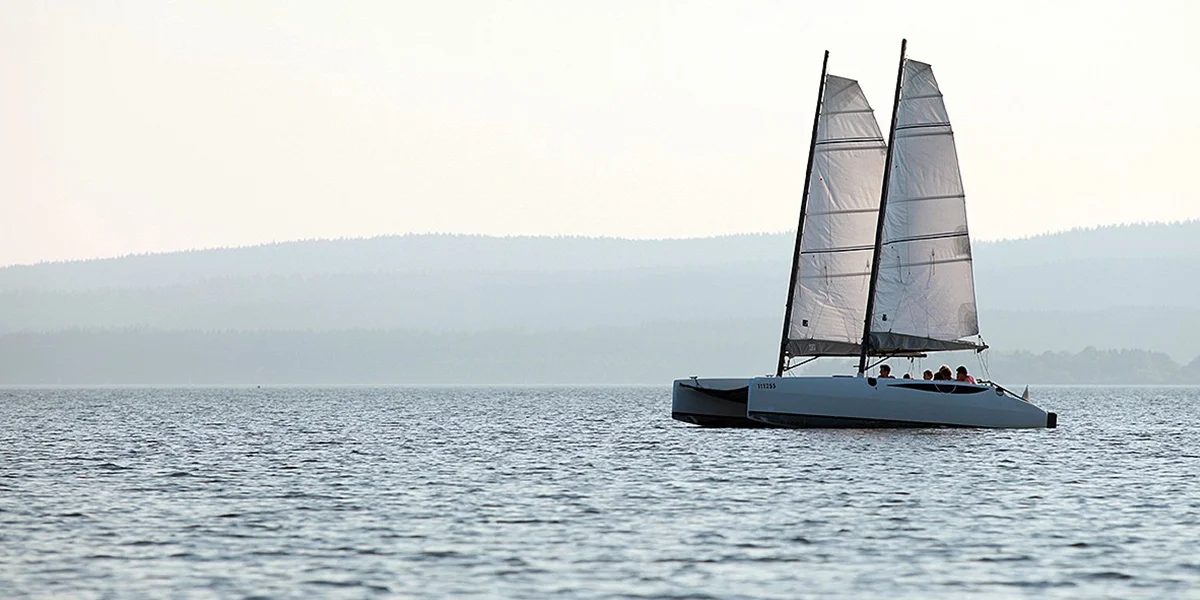 Jachting na Lipně pro 1 či 2 osoby: 2hodinová plavba na katamaránu se základním výcvikem - Obrázek 2