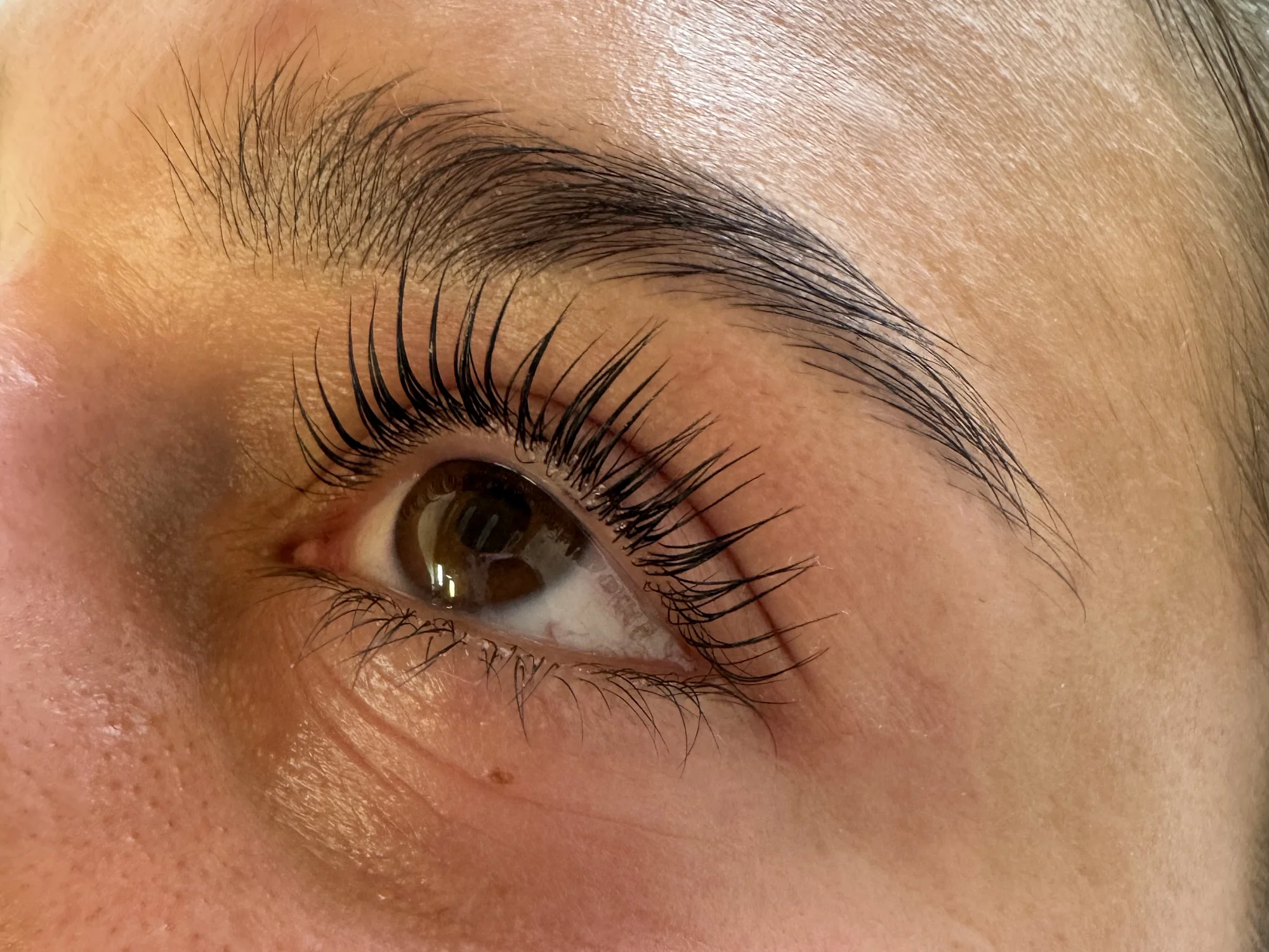 Uhrančivý pohled: korejský lash lifting vč. výživy, barvení a keratinu - Obrázek 4