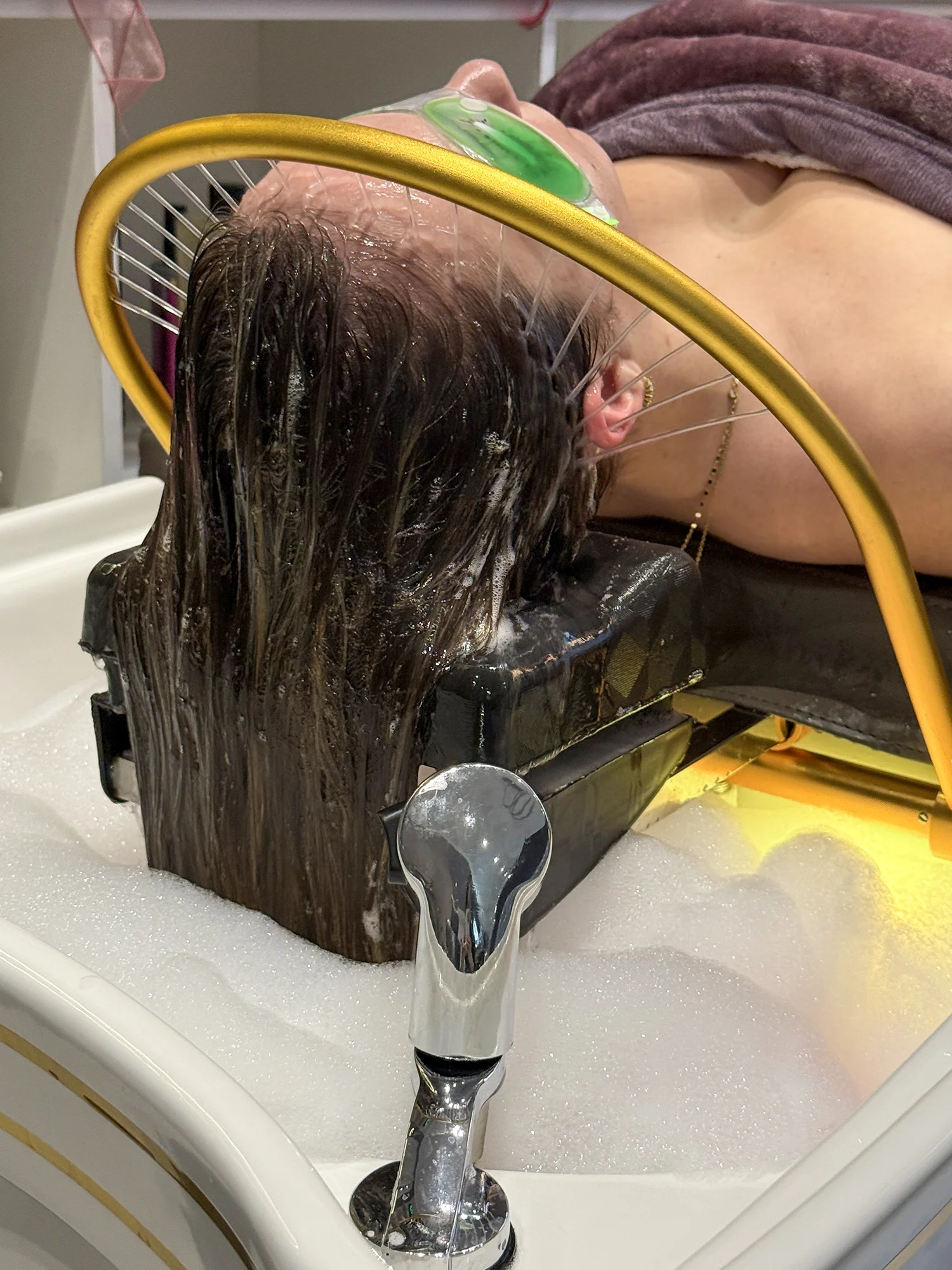 Perfektní relax: head spa – čištění pleti i vlasové pokožky vč. masáže - Obrázek 2