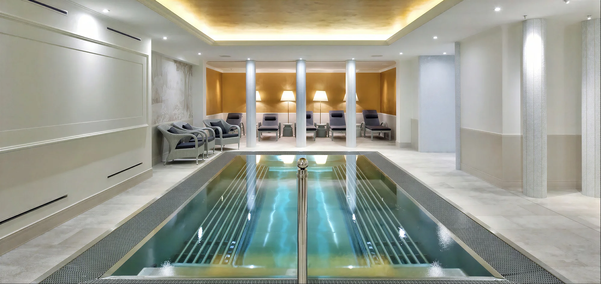 Wellness či relaxační rituál: sauna, vířivka, masáž, ošetření pleti i lahev sektu - Obrázek 2