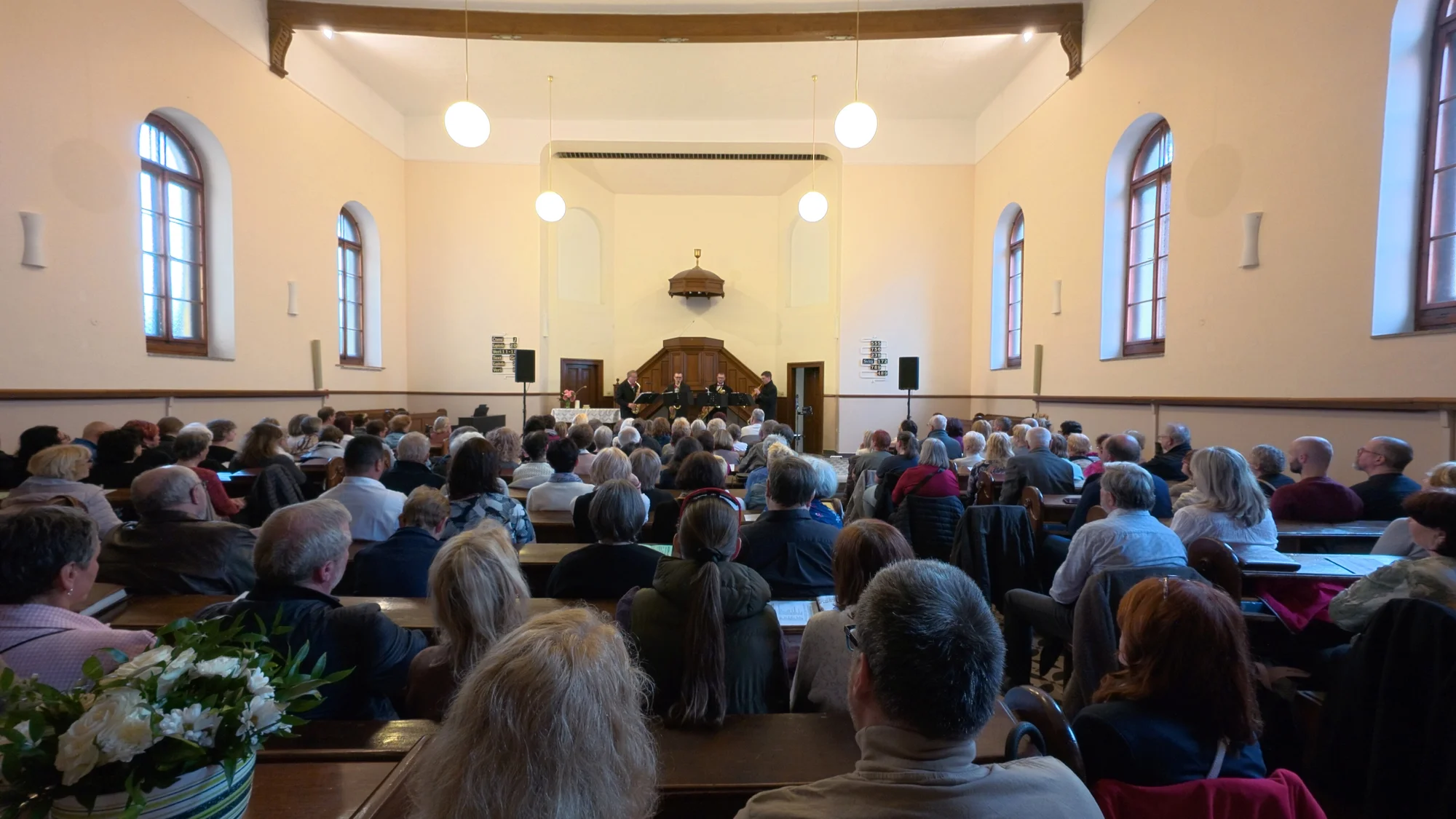 Vstupenka na koncert Světová hudba pro 4 saxofony a zpěv v Adalbertinu - Obrázek 5